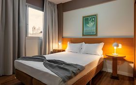 Lym Flat Hotel